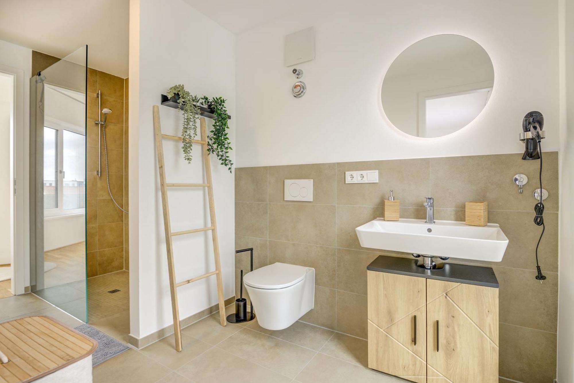 Exklusive 3-Zimmer Luxus-Maisonette In Hochheim - Naehe Frankfurt Flughafen, Wiesbaden Und Mainz Hochheim am Main Extérieur photo