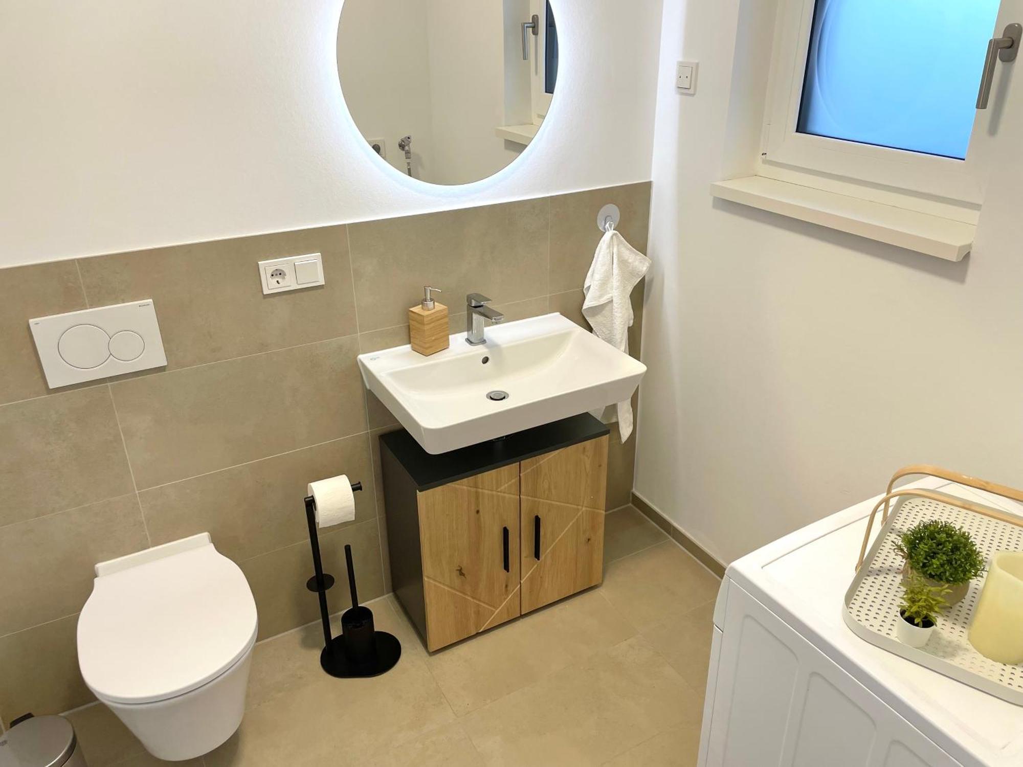 Exklusive 3-Zimmer Luxus-Maisonette In Hochheim - Naehe Frankfurt Flughafen, Wiesbaden Und Mainz Hochheim am Main Extérieur photo