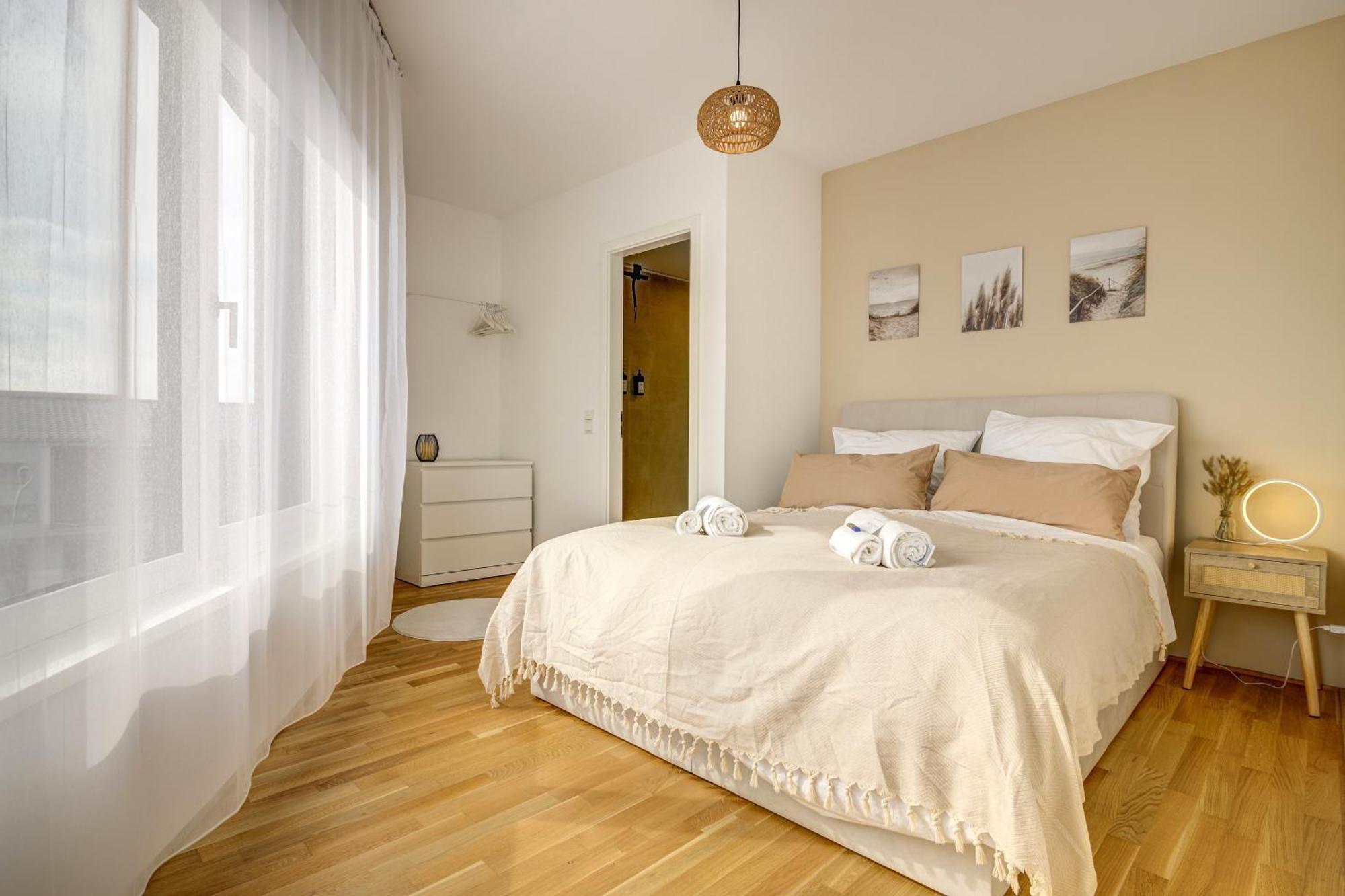 Exklusive 3-Zimmer Luxus-Maisonette In Hochheim - Naehe Frankfurt Flughafen, Wiesbaden Und Mainz Hochheim am Main Extérieur photo